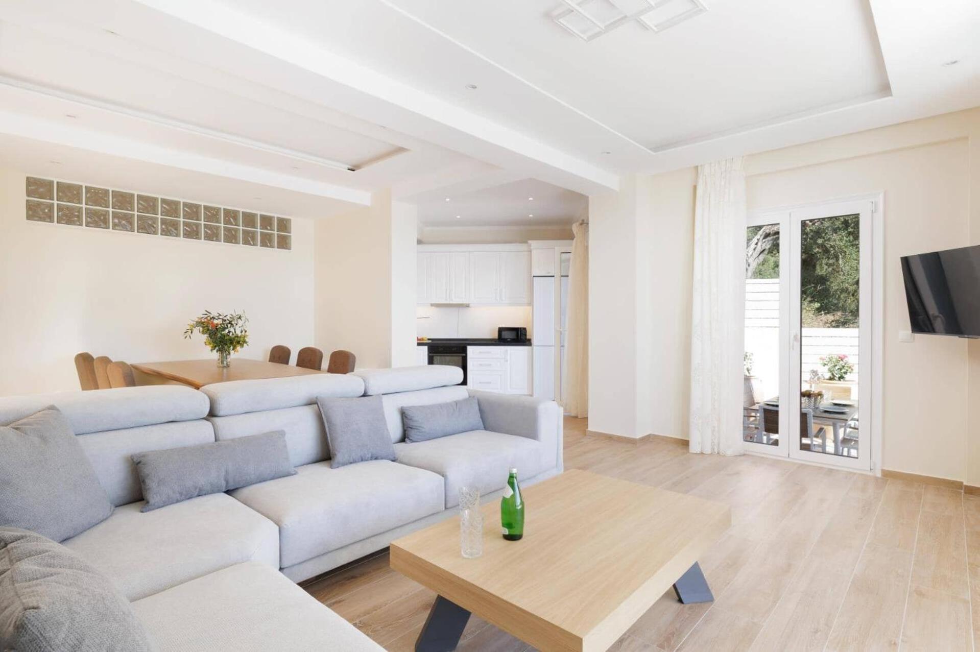 Villa Alena By